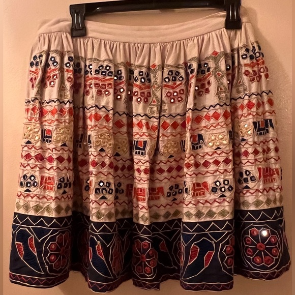 Alice and Olivia Tania mini skirt gently pre-used - Picture 11 of 12